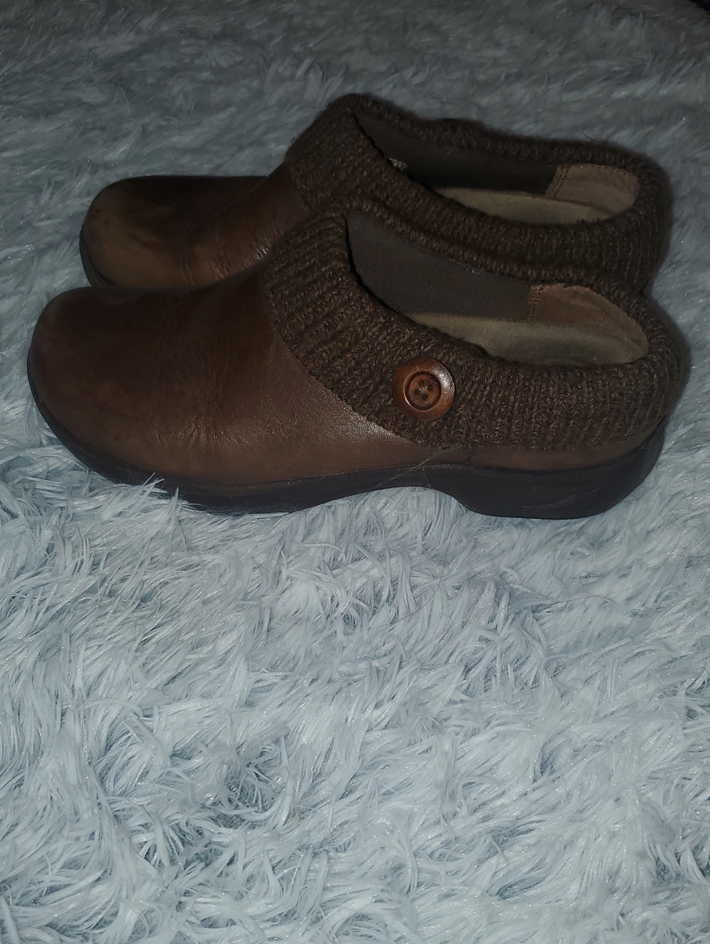 *Dansko Kenzie Brown*